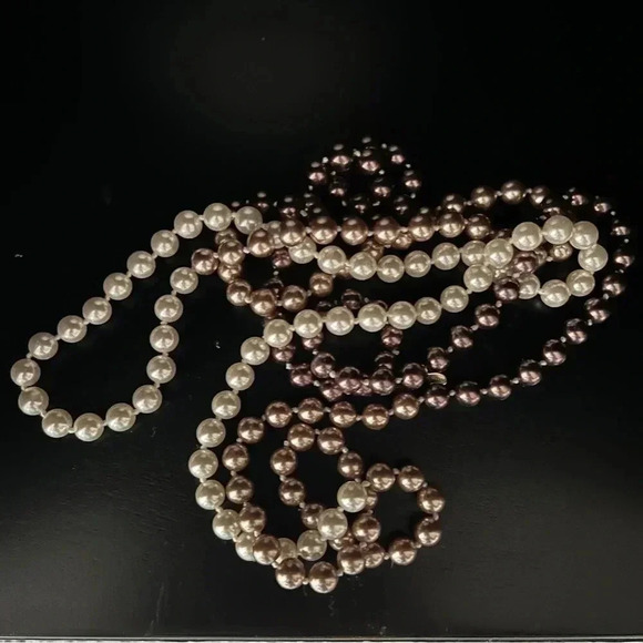 Roman Women’s Vintage Opera Length 30” Faux Ombré Pearl Necklace - Picture 9 of 16